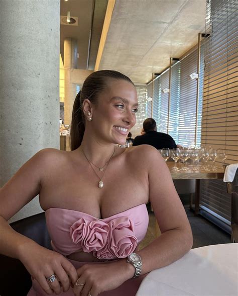 Grace Hayden - Channel 7 Australia : r/hot_reporters