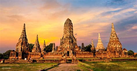 ayutthaya historical park sunset temple ruins wallpaper background