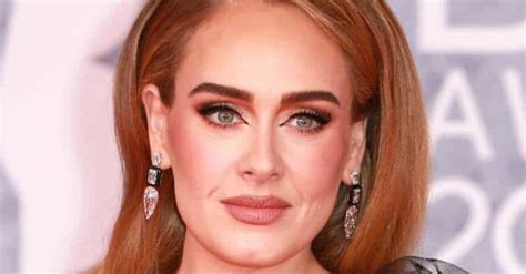 19 Best Female Singers With Low Voices - Music Industry How To