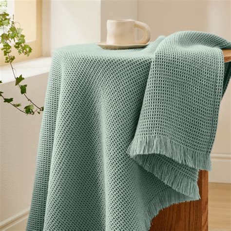 Cozy Comfort Oatmeal Throw Blankets for Couch, Decorative Waffle Woven