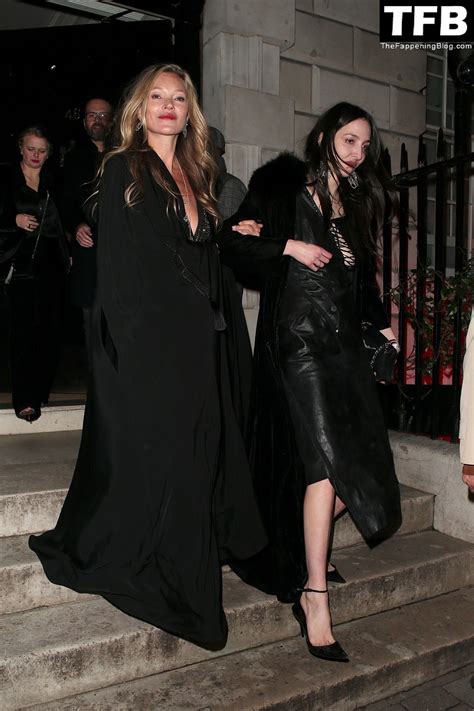 Kate Moss Shows Her Nude Breasts In London (119 New Photos