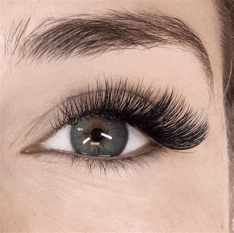 wispy cat eye lash map