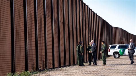 Biden Visits Southern Border Amid Fresh Crackdown on Migrants - The New