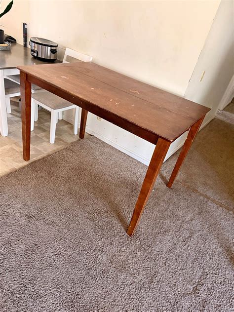 Large kitchen table and 6 chairs - Dining Tables - Lansing, Michigan