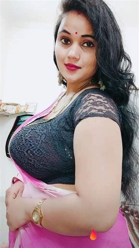 pin oleh vanathu chinnapan  aunty blouse left side views wanita