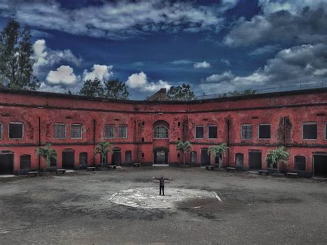 benteng van der wijck wisata sejarah  fotogenik  kebumen