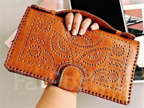 Клатч женский кожаный, для женщин, б/у, в наличии. Цена: 4 500₽ во ...
