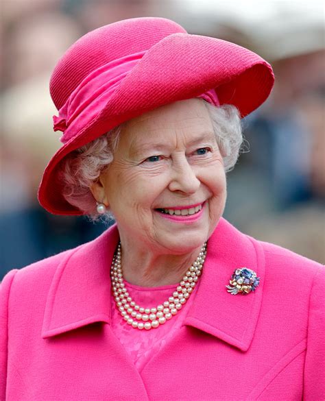 Queen Elizabeth II's Most Iconic Beauty Looks | PS Beauty