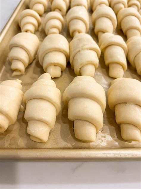 how long to bake crescent rolls