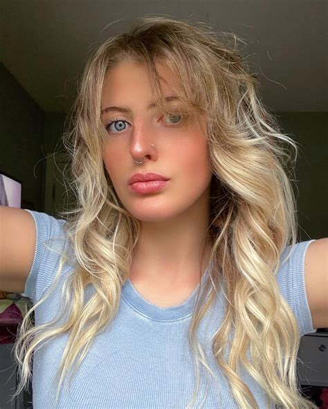 hailey jewell ☾ (@haii.w) • Instagram photos and videos