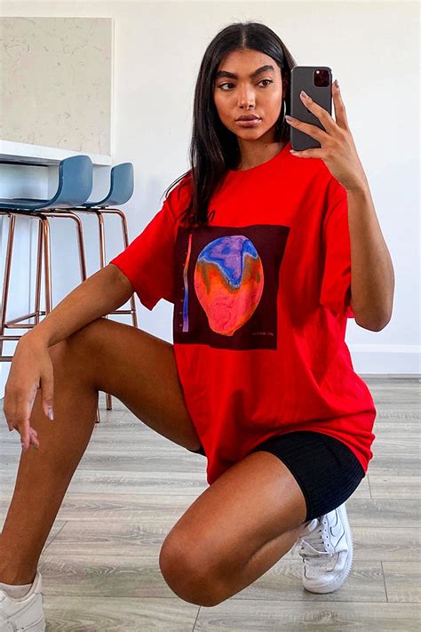 Baggy Tall Tees 2000s ~ Mr Skin Blog