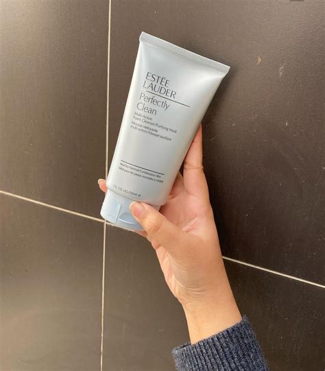 Estee lauder perfectly clean cleanser – Bling and Glow