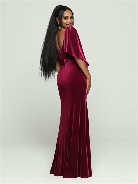 Velvet Bridesmaids Dresses for 2021-2022 | DaVinci Bridal