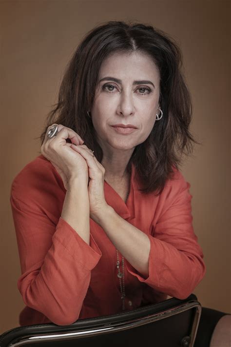 Fernanda Torres lamenta morte da sogra: 'Uma mulher impressionante'