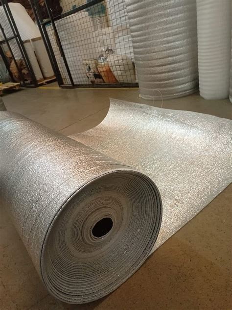 roof heat insulation single side laminate  meters   meters   mm thick