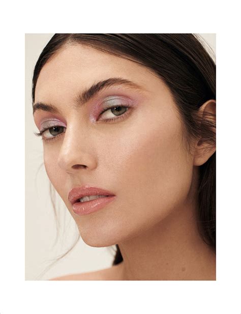 BEAUTY SCENE EXCLUSIVE: Gleam Redefined by Alena Saz