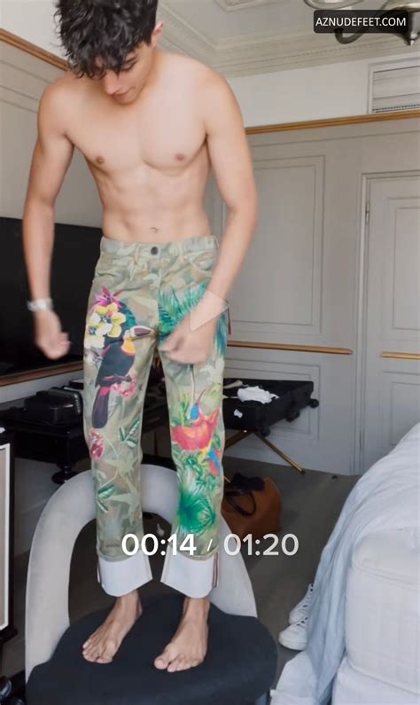 NIC KAUFMANN Feet - AZNudeFeet Men