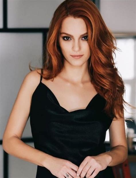 sera kutlubey kimdir sera kutlubey kac yasinda nereli sera kutlubey