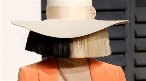 Sia Looks So Different Without Her Signature Wig | StyleCaster