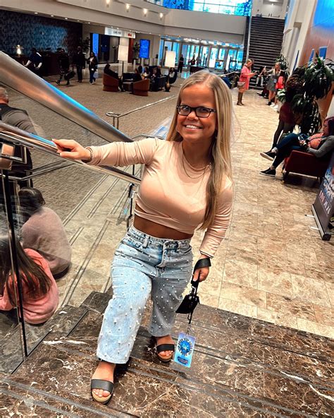 Anna Johnston 🌞 (@annamjohnstonn) • Instagram photos and videos