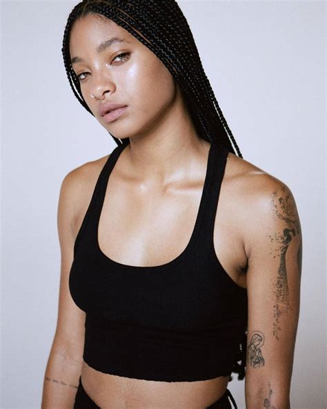 Which celebrities are born under the Year of the Dragon? 10 stars with