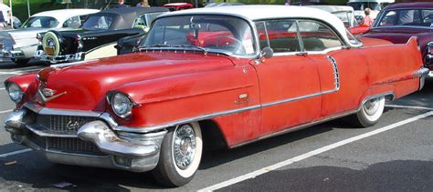 Cadillac De Ville sedan: Photos, Reviews, News, Specs, Buy car