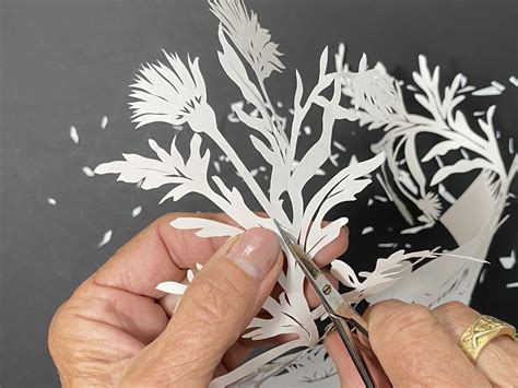 Cut Paper Magic with Sharyn Sowell - Jeanne Oliver