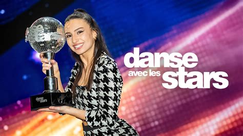 Stars à domicile - Surprise totale pour Nelly qui découvre Lara Fabian