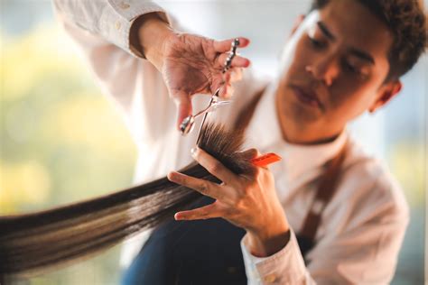 Clipping hair style techniques impact how stylists handle fine hair 31