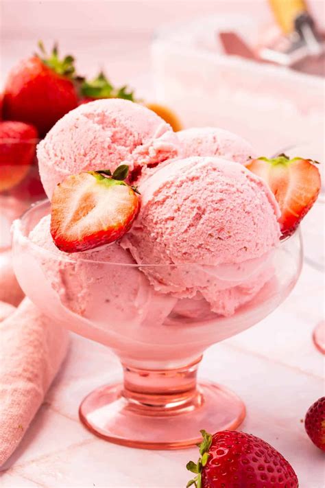 strawberry ice cream images