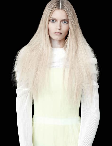 Abbey Lee by by Maurizio Bavutti for Flaunt Magazine
