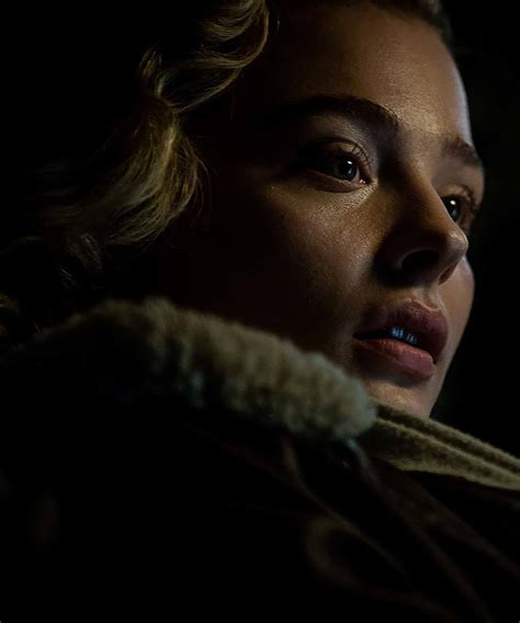 Chloe Moretz Dark Shadows Legs