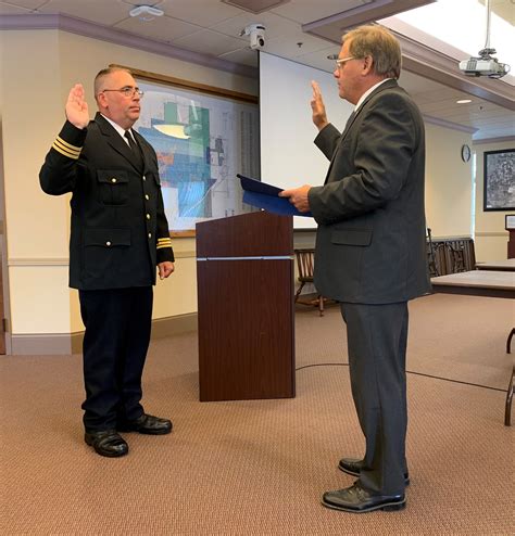 Mayor Kline had the honor of... - Tallmadge Police Department