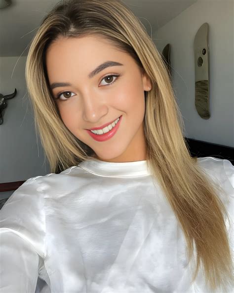 Marie - Online Directory of Escorts