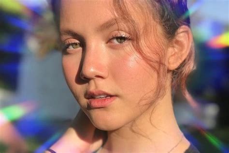 iris apatow net worth