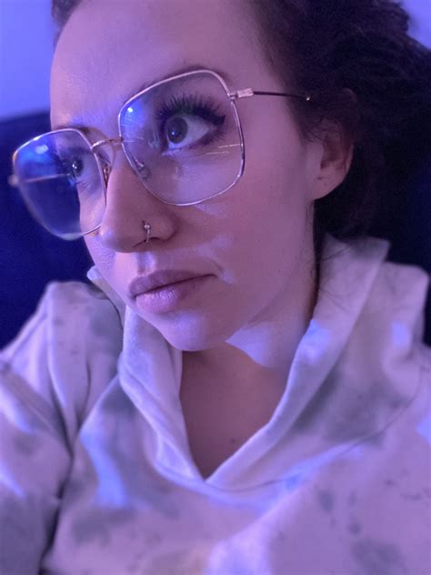 TW Pornstars - 2 pic. Hazel Paige ♡ BLM. Twitter. Sooo Daddy face