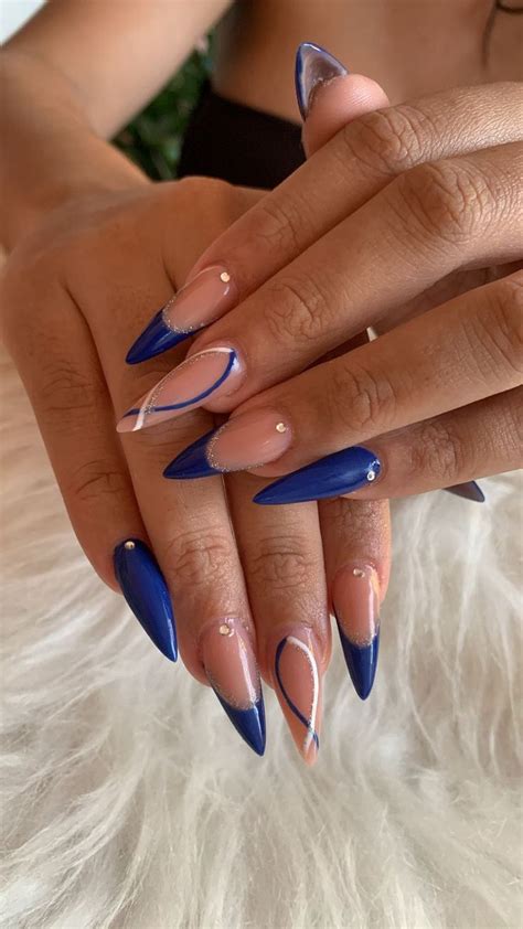Unha Stiletto Decorada Azul - Unha almond decorada azul | Nails azul royal, Unha stiletto azul, Ideia ...