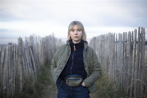 Lauren Lyle - Actress