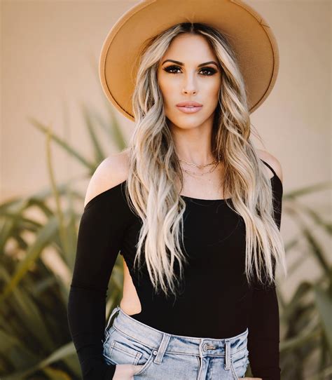 Mandi Collins (@mandicollinsartistry) • Instagram photos and videos