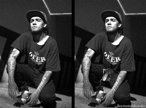 Boymaster Fake Nudes: Ezhel , Turkish rapper gets his cock out