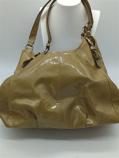 Coach Maggie Madison 18760 Beige Patent Leather Shoul… - Gem