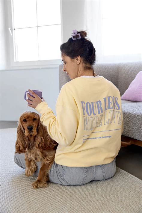 Sweatshirts – Dogs Collective