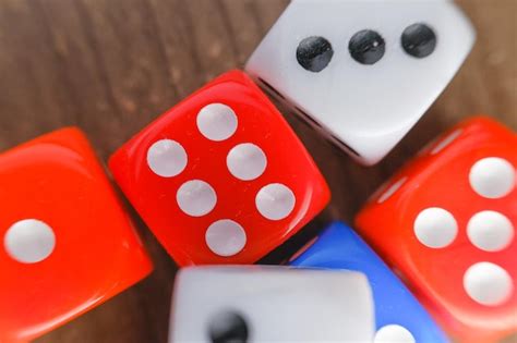 premium photo close   dice  table