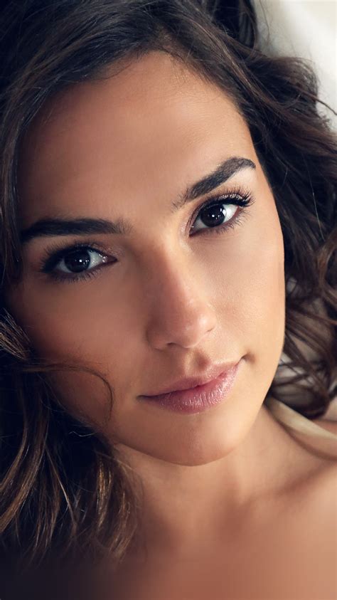 Beautiful Cute Gal Gadot (#2500106) - HD Wallpaper & Backgrounds Download
