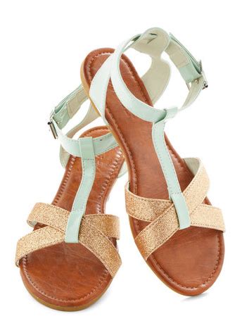 A Girl Named Katie Blog: Wishlist: Spring Essentials.