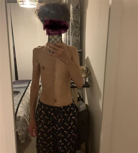 Is it just me or do my shoulders look broad or normal : r/askfitness