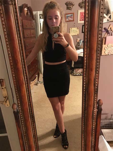 cute black homecoming dress, damnnnn what a snack😍 | Black homecoming