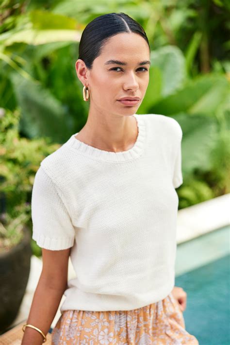 5 THINGS CONSCIOUS SHOPPERS CONSIDER: PART 1- SMART FIBERS & FABRICS