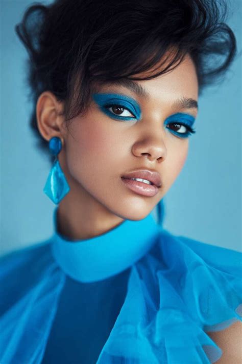 glam makeup    blue dress