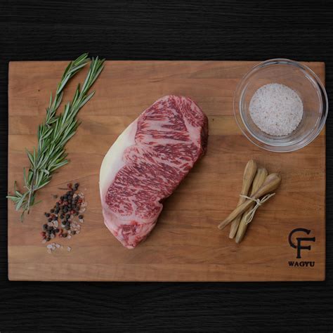 New York Strip vs. Ribeye Steak: What's the Difference? – Caroland